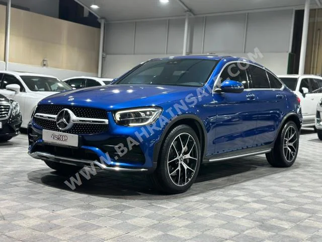 Mercedes-Benz  GLC  300  2022  Sedan  Automatic  8  46,000  4WD  Blue  Gasoline