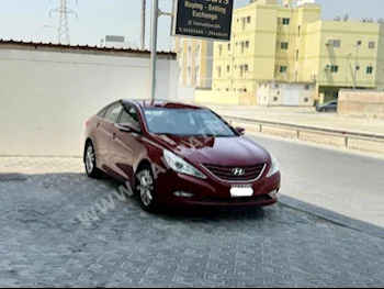 Hyundai  Sonata  2013  Sedan  Automatic  4  219,200  FWD  Red  Gasoline