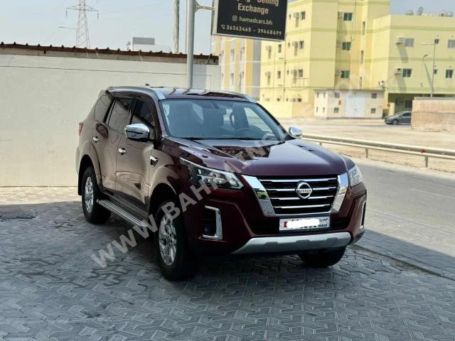 Nissan  Xterra  Titanium  2023  SUV  Automatic  4  13,600  RWD  Red  Gasoline