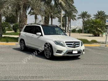 Mercedes-Benz  GLK-Class  350  2015  SUV  Automatic  6  121,950  4WD  White  Gasoline