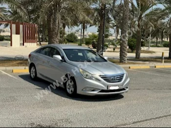 Hyundai  Sonata  2014  Sedan  Automatic  4  97,700  FWD  Silver  Gasoline