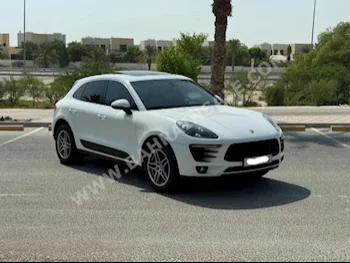 Porsche  Macan  S  2015  SUV  Automatic  6  102,650  AWD  White  Gasoline
