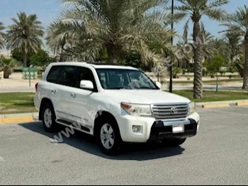 Toyota  Land Cruiser  VXR  2012  SUV  Automatic  8  203,850  4WD  White  Gasoline
