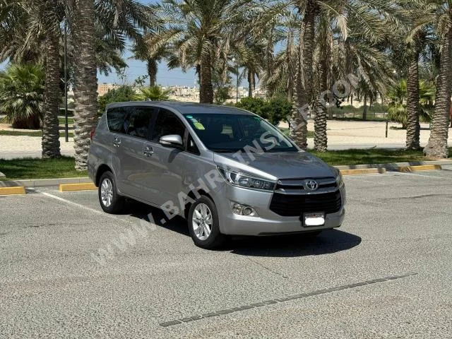 Toyota  Innova  2016  SUV  Automatic  4  215,000  RWD  Silver  Gasoline