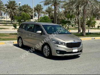 Kia  Carnival  2016  SUV  Automatic  6  153,900  RWD  Beige  Gasoline