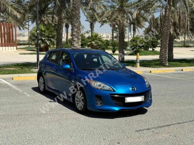 Mazda  Mazda 3  2013  Hatchback  Automatic  4  183,100  FWD  Blue  Gasoline