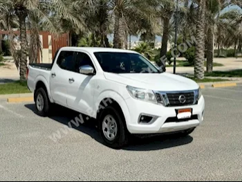Nissan  Navaro  2017  Pick Up  Manual  4  112,200  4WD  White  Gasoline