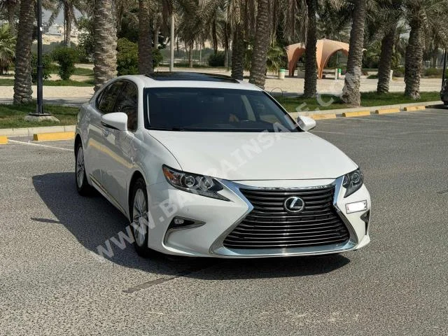 Lexus  ES  350  2017  Sedan  Automatic  6  180,100  RWD  White  Gasoline