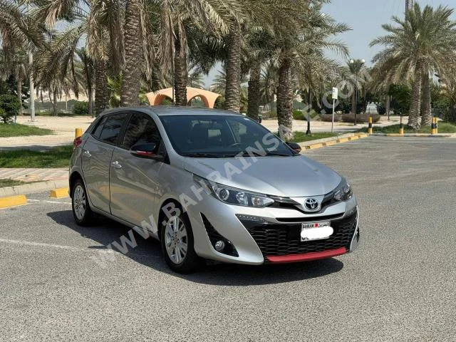 Toyota  Yaris  2019  Hatchback  Automatic  4  71,900  FWD  Gray  Gasoline