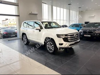 Toyota  Land Cruiser  GXR  2024  SUV  Automatic  6  50  AWD  White  Gasoline