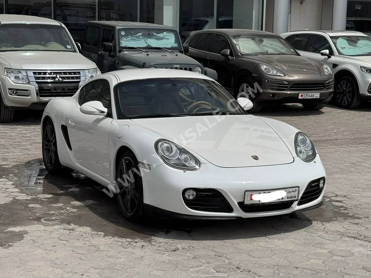 بورش  كايمان  2012  اتوماتك  82,700 كم  6 سلندر  كوبيه \ سبورت  أبيض
