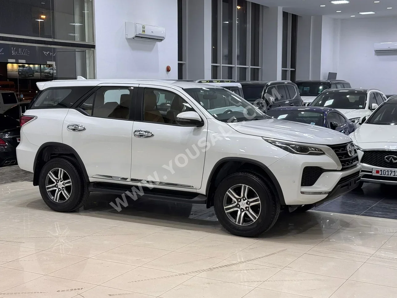 Toyota  Fortuner  2025  Automatic  25 KM  4 Cylinder  SUV  White  With Warranty