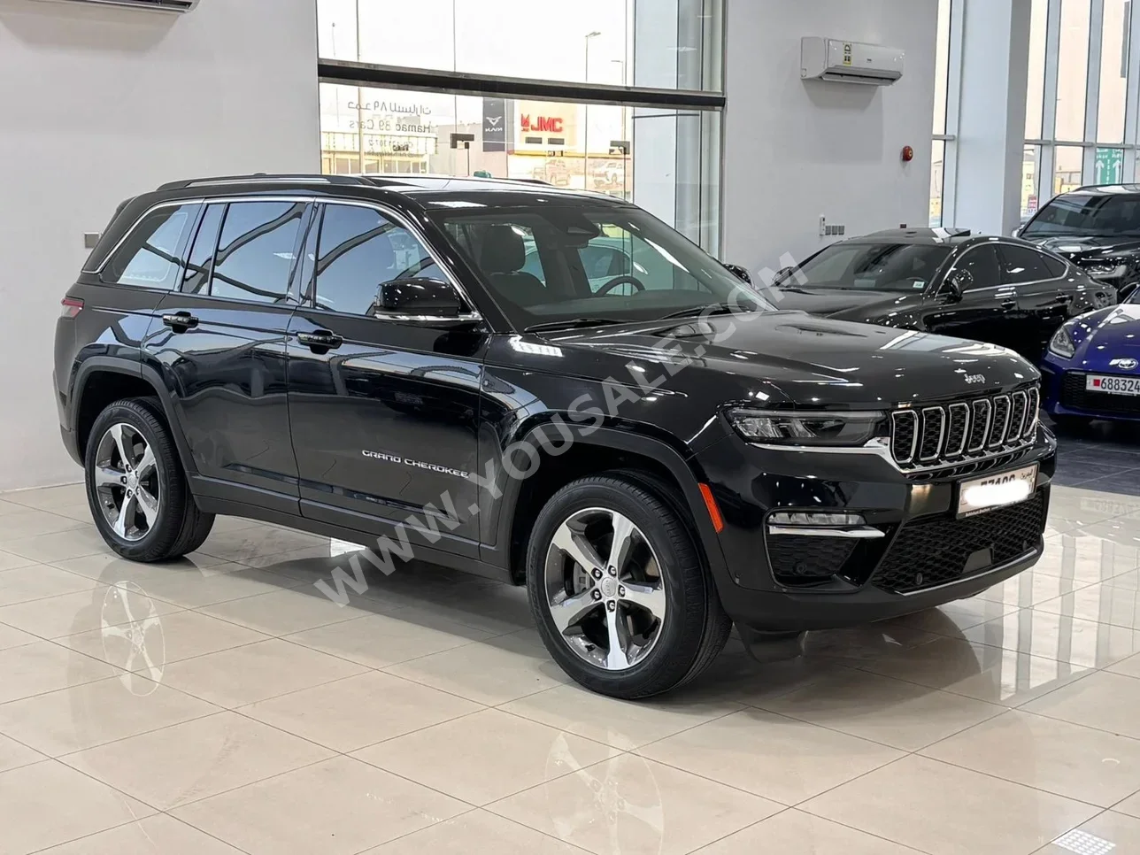 Jeep  Grand Cherokee  Limited  2023  Automatic  44,400 KM  6 Cylinder  SUV  Black  With Warranty