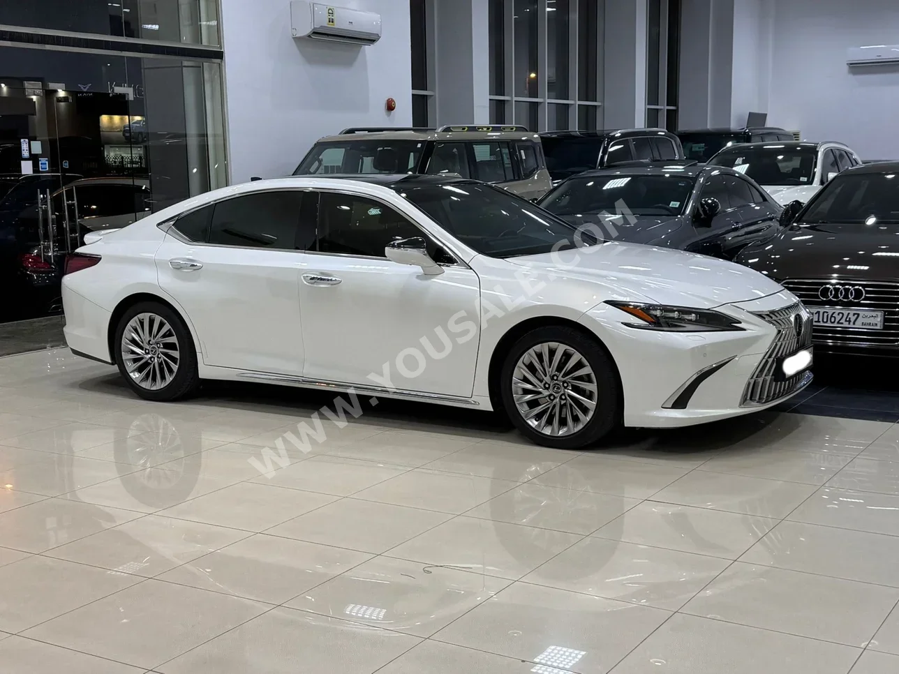 لكزس  اي اس  350  2023  اتوماتك  48,750 كم  6 سلندر  سيدان  أبيض  تحت الضمان