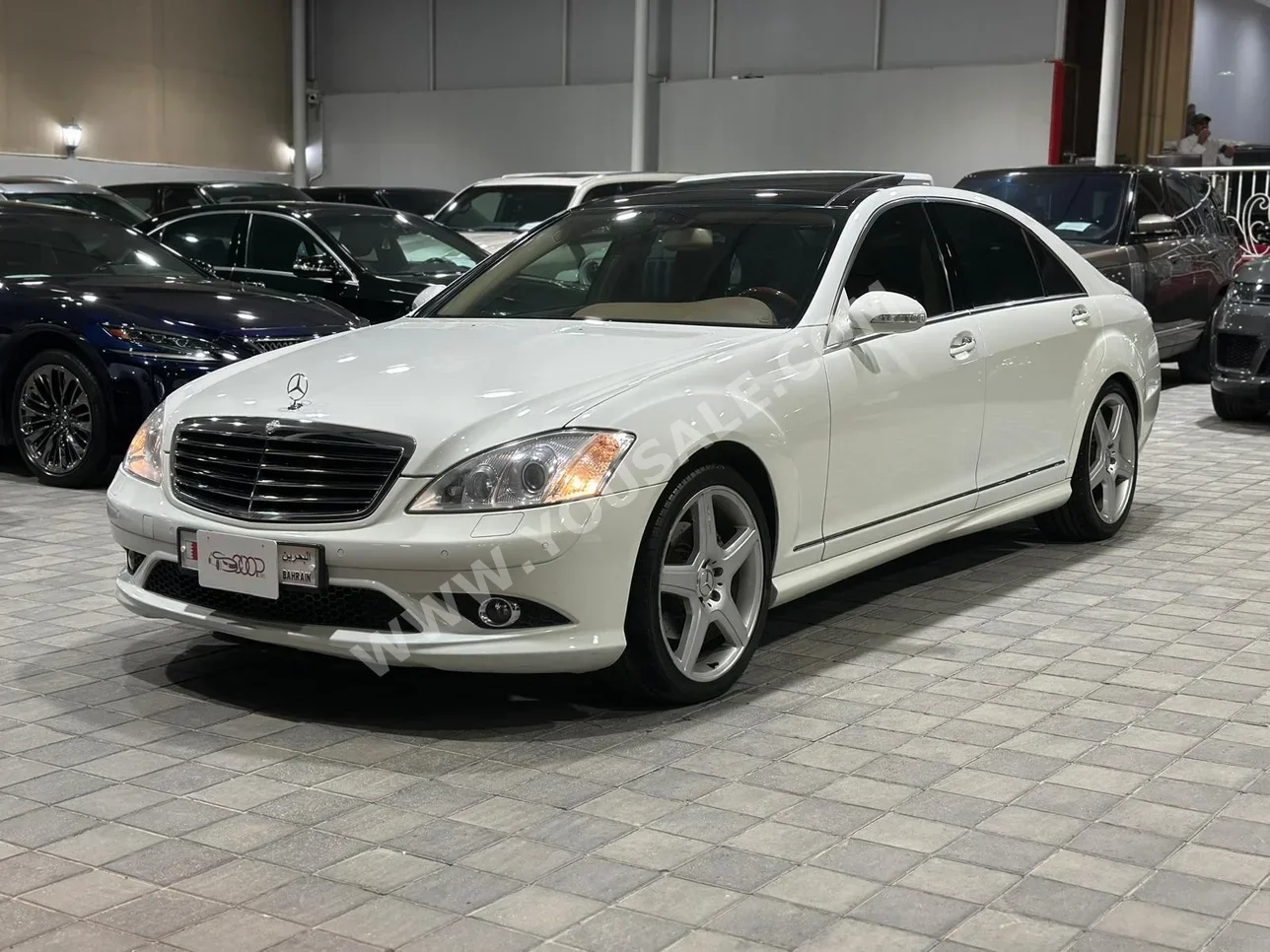 Mercedes-Benz  S-Class  350 AMG  2009  Automatic  70,000 KM  6 Cylinder  Sedan  White