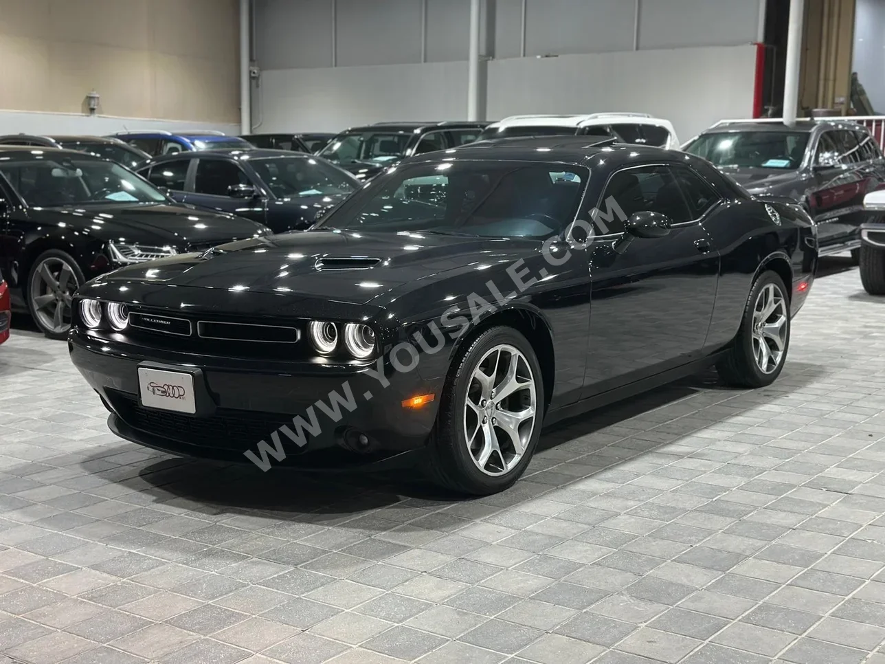 Dodge  Challenger  2014  Automatic  200,000 KM  6 Cylinder  Coupe / Sport  Black