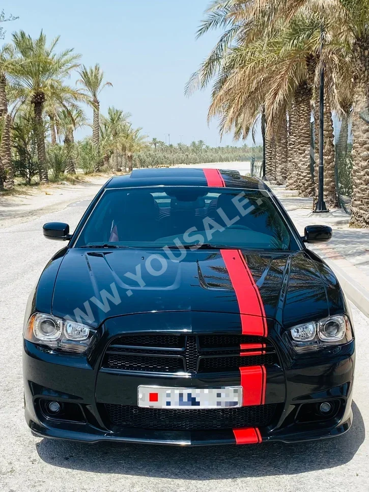 Dodge  Charger  2013  Automatic  190,000 KM  6 Cylinder  Sedan  Black