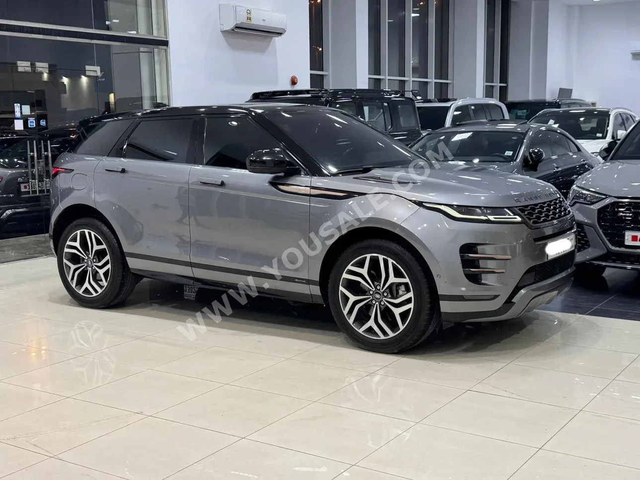Land Rover  Range Rover  2020  Automatic  127,700 KM  4 Cylinder  SUV  Gray