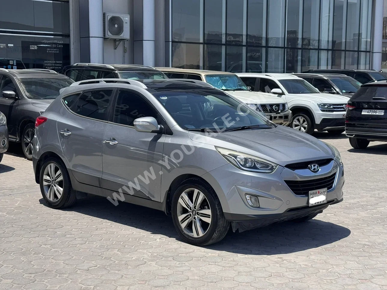 Hyundai  Tucson  2016  Automatic  122,600 KM  4 Cylinder  SUV  Gray