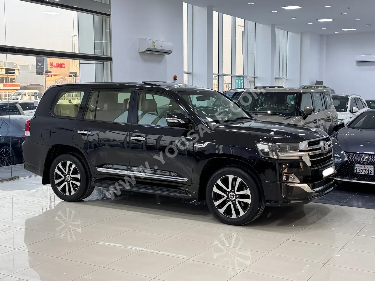 Toyota  Land Cruiser  GXR  2019  Automatic  201,900 KM  8 Cylinder  SUV  Black