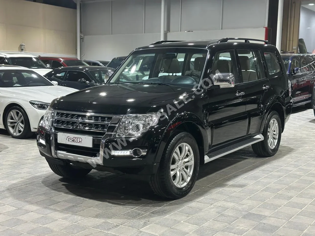 متسوبيشي  باجيرو  GLS  2019  اتوماتك  39,000 كم  6 سلندر  اس يو في  أسود