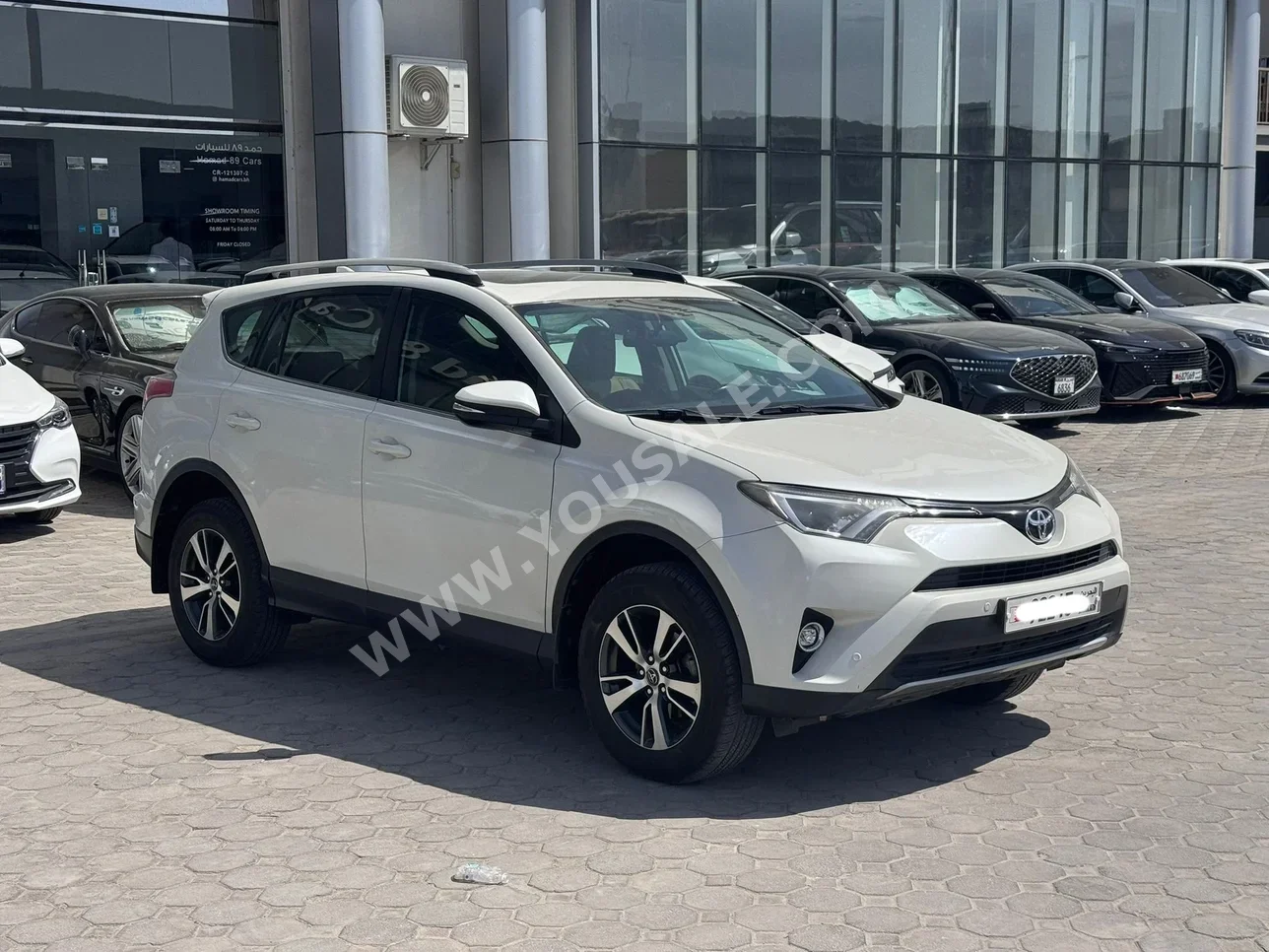 Toyota  Rav 4  2018  Automatic  86,150 KM  4 Cylinder  SUV  White