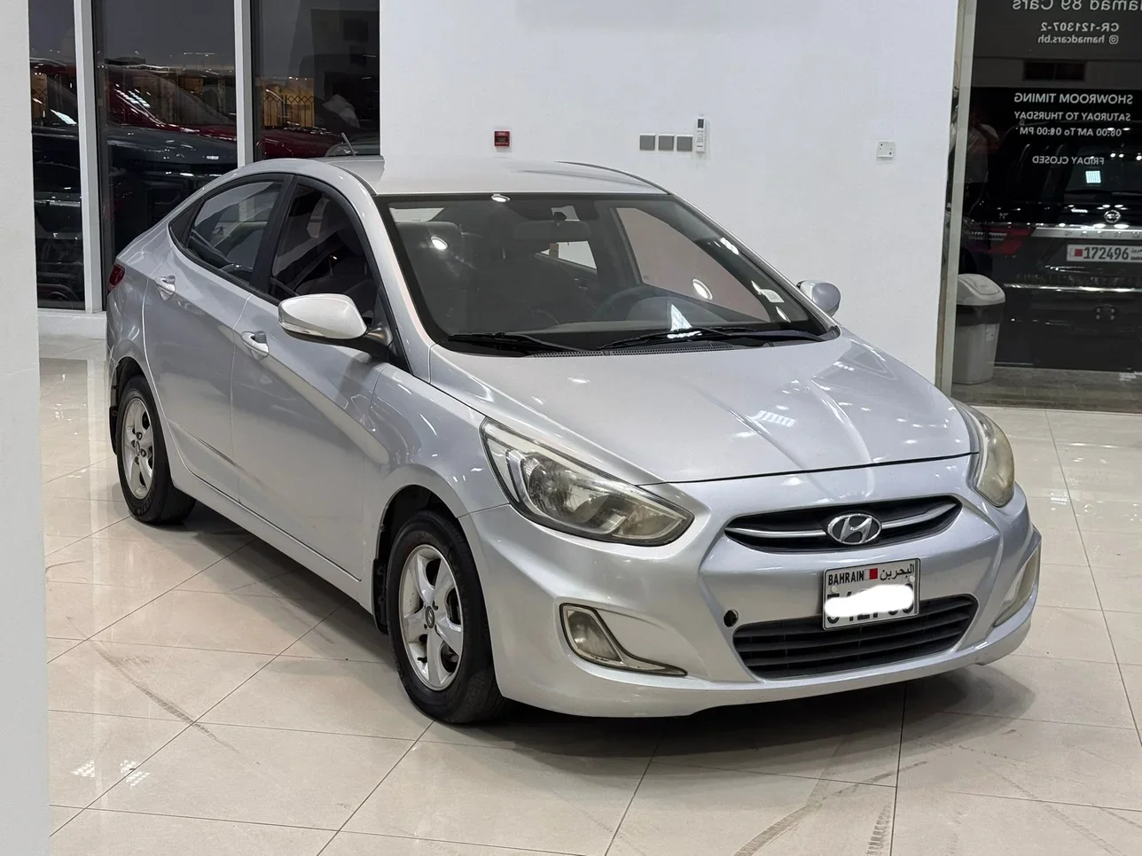 Hyundai  Accent  1.6  2016  Automatic  203,300 KM  4 Cylinder  Sedan  Silver