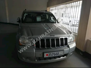 Jeep  Grand Cherokee  Limited  2009  SUV  Automatic  8  113,000  4WD  Silver  Gasoline