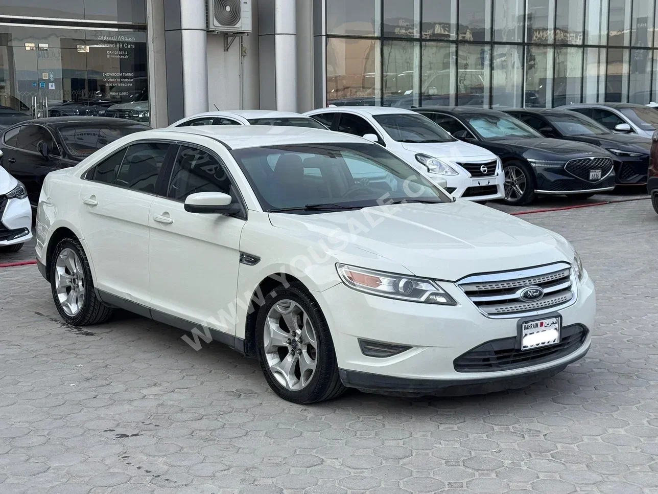 Ford  Taurus  SEL  2010  Automatic  120,000 KM  6 Cylinder  Sedan  White