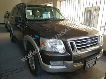 Ford  Explorer  2008  SUV  Automatic  6  118,000  4WD  Gray  Gasoline