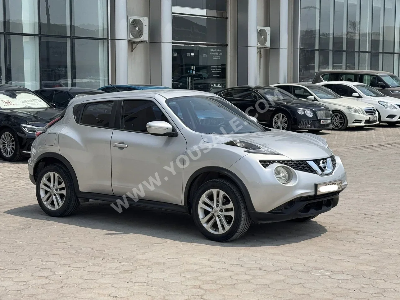 Nissan  Juke  2016  Automatic  170,350 KM  4 Cylinder  Hatchback  Silver