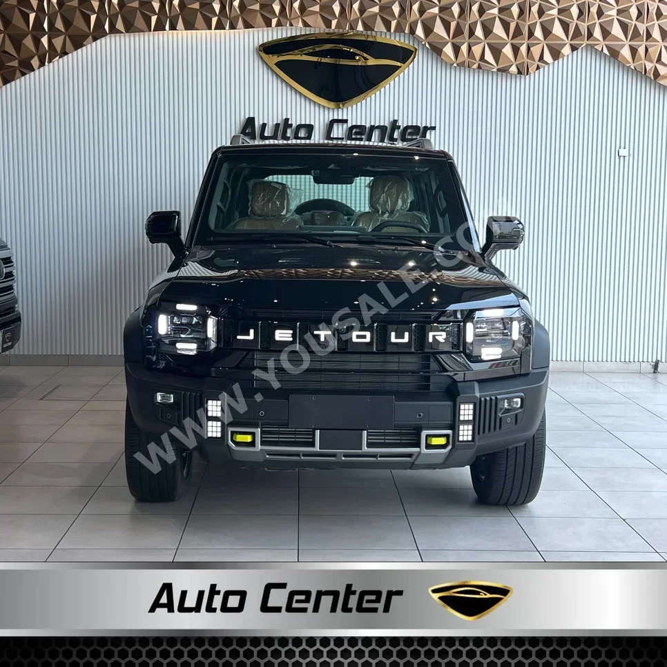 JETOUR  T2  LUXURY  2025  Automatic  0 KM  4 Cylinder  SUV  Black  With Warranty