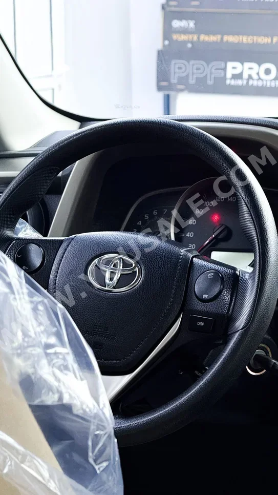 Toyota  Rav 4  2015  Automatic  97,000 KM  4 Cylinder  SUV  Black