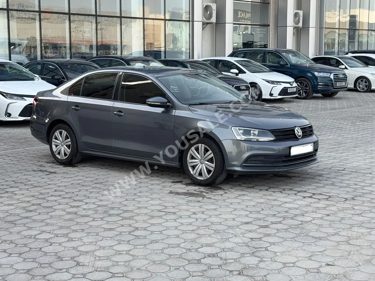Volkswagen  Jetta  2016  Automatic  149,350 KM  4 Cylinder  Sedan  Gray