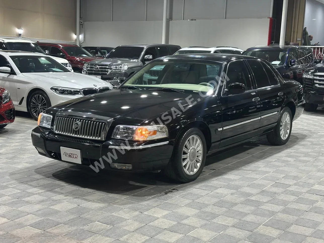 Mercury  Grand Marquis  2006  Automatic  277,000 KM  8 Cylinder  Sedan  Black