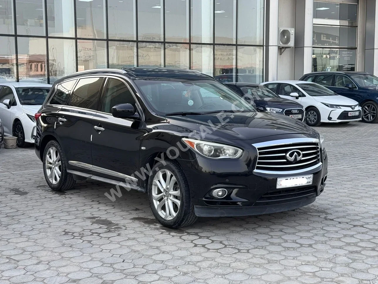 انفنيتي  جيه اكس  35  2013  اتوماتك  163,550 كم  6 سلندر  اس يو في  أسود