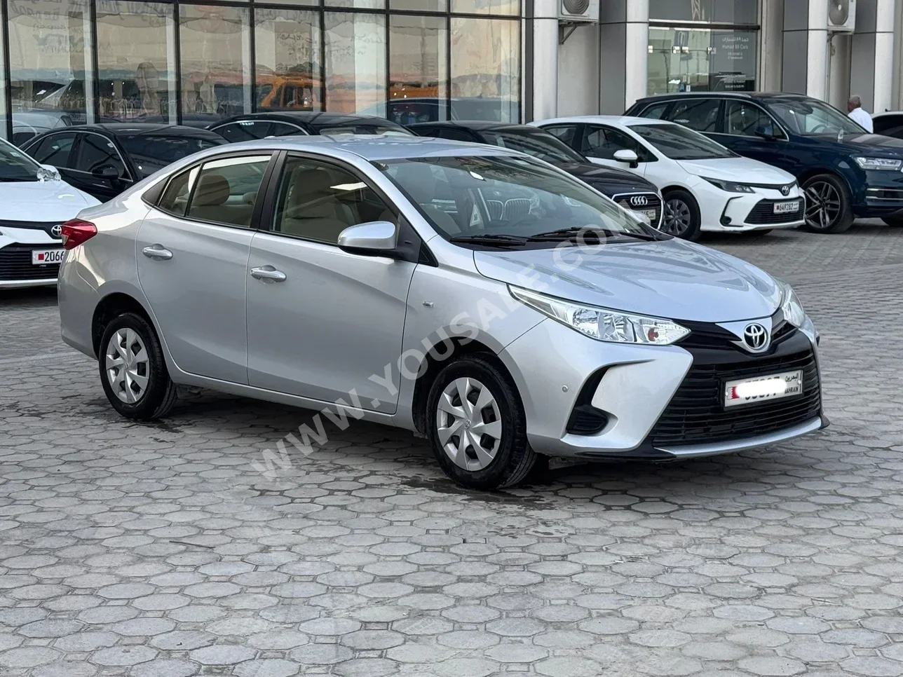 Toyota  Yaris  2021  Automatic  125,650 KM  4 Cylinder  Sedan  Silver