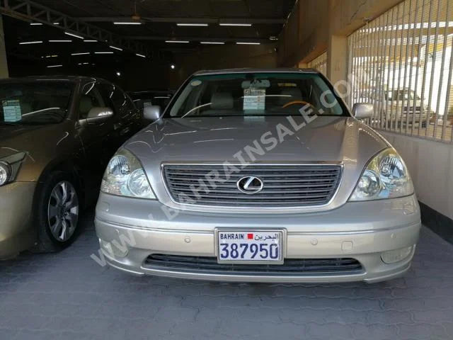 Lexus  LS  430  2003  Sedan  Automatic  8  196,000  FWD  Silver  Gasoline