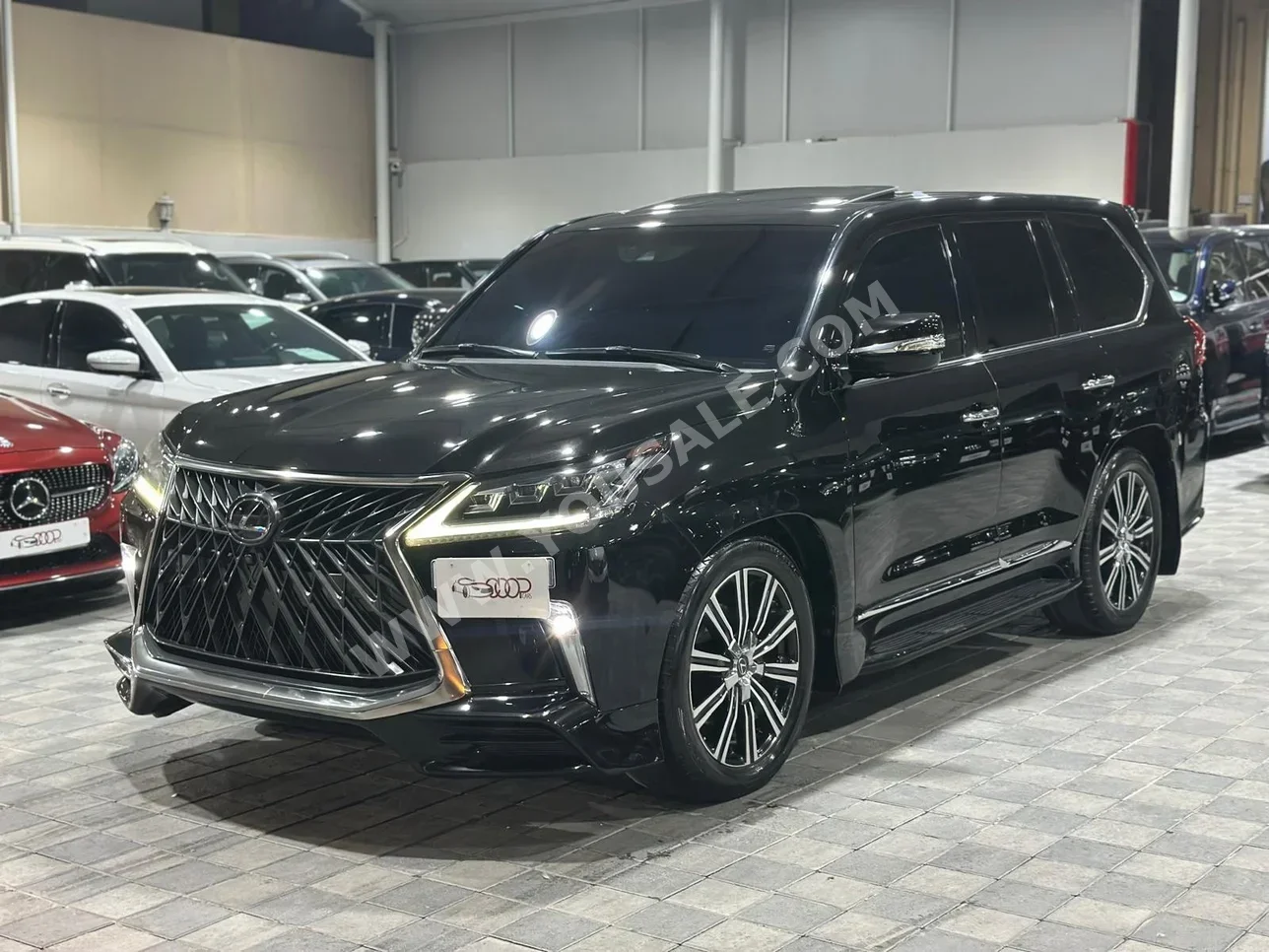 Lexus  LX  570 S  2018  Automatic  180,000 KM  8 Cylinder  SUV  Black