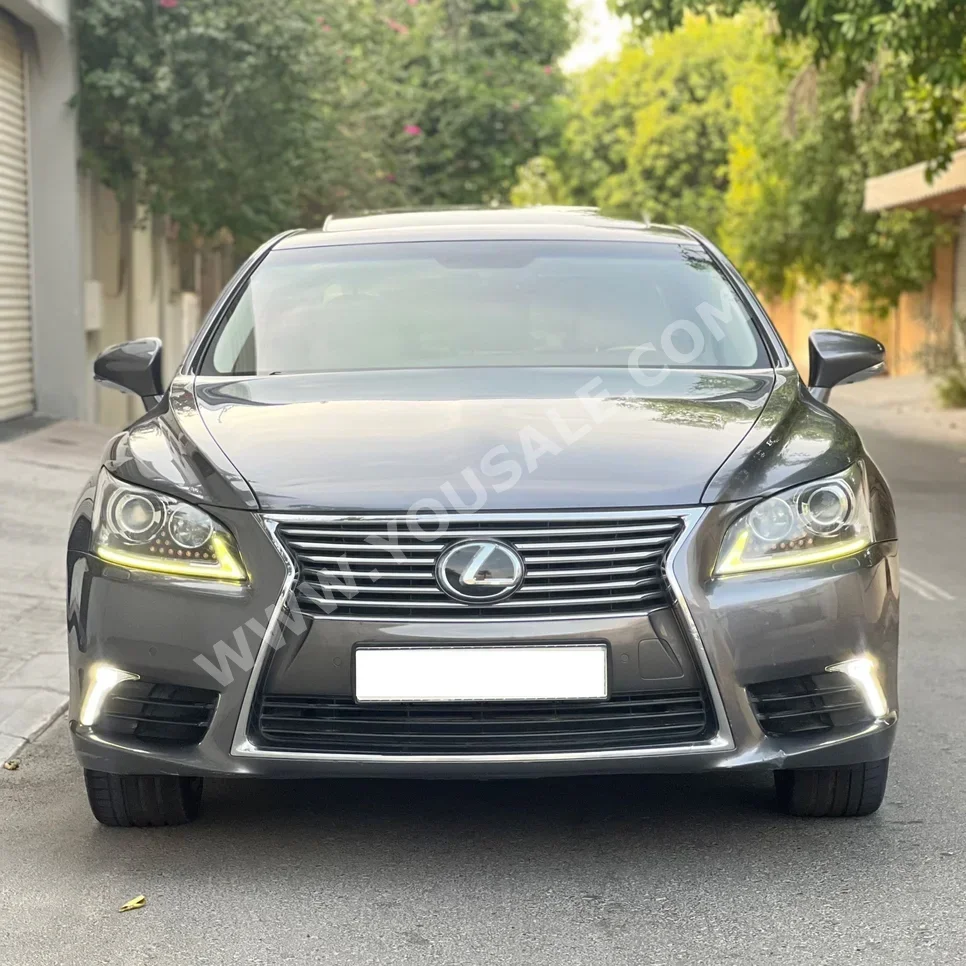 لكزس  ال اس  460 L  2013  اتوماتك  110,000 كم  لكزس سلندر  سيدان  رمادي