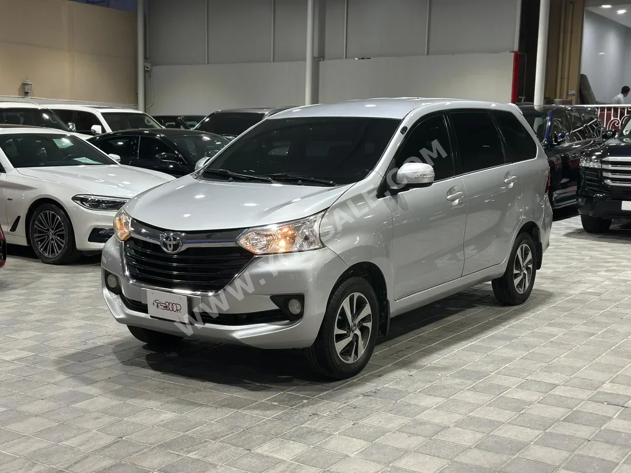 Toyota  Avalon  2019  Automatic  110,000 KM  4 Cylinder  SUV  Silver