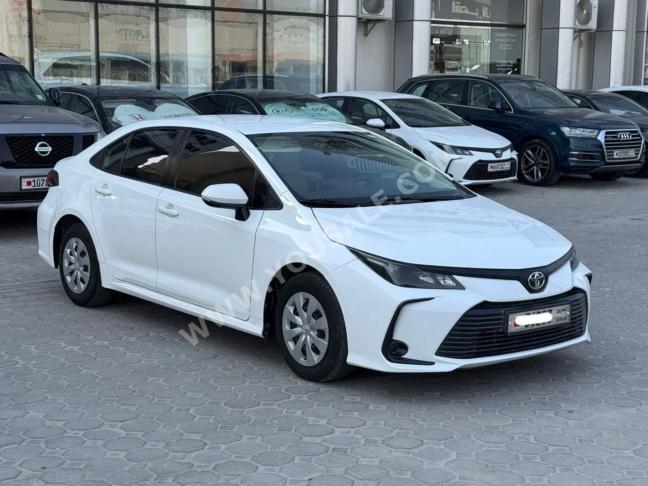 Toyota  Corolla  XLI  2020  Automatic  94,700 KM  4 Cylinder  Sedan  White