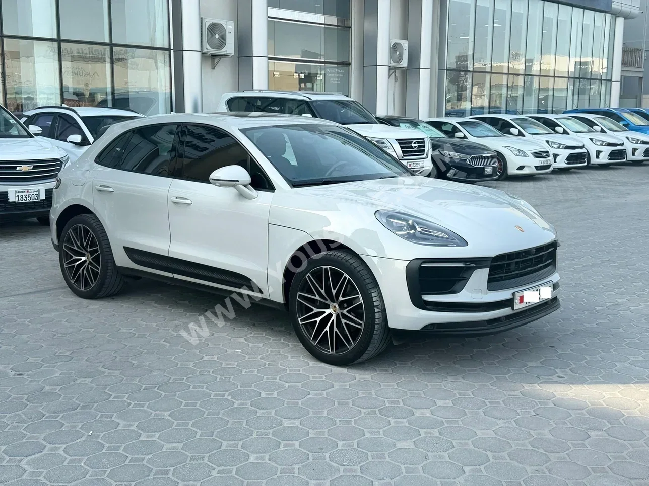 بورش  ماكان  2023  اتوماتك  42,350 كم  4 سلندر  اس يو في  بيج  تحت الضمان
