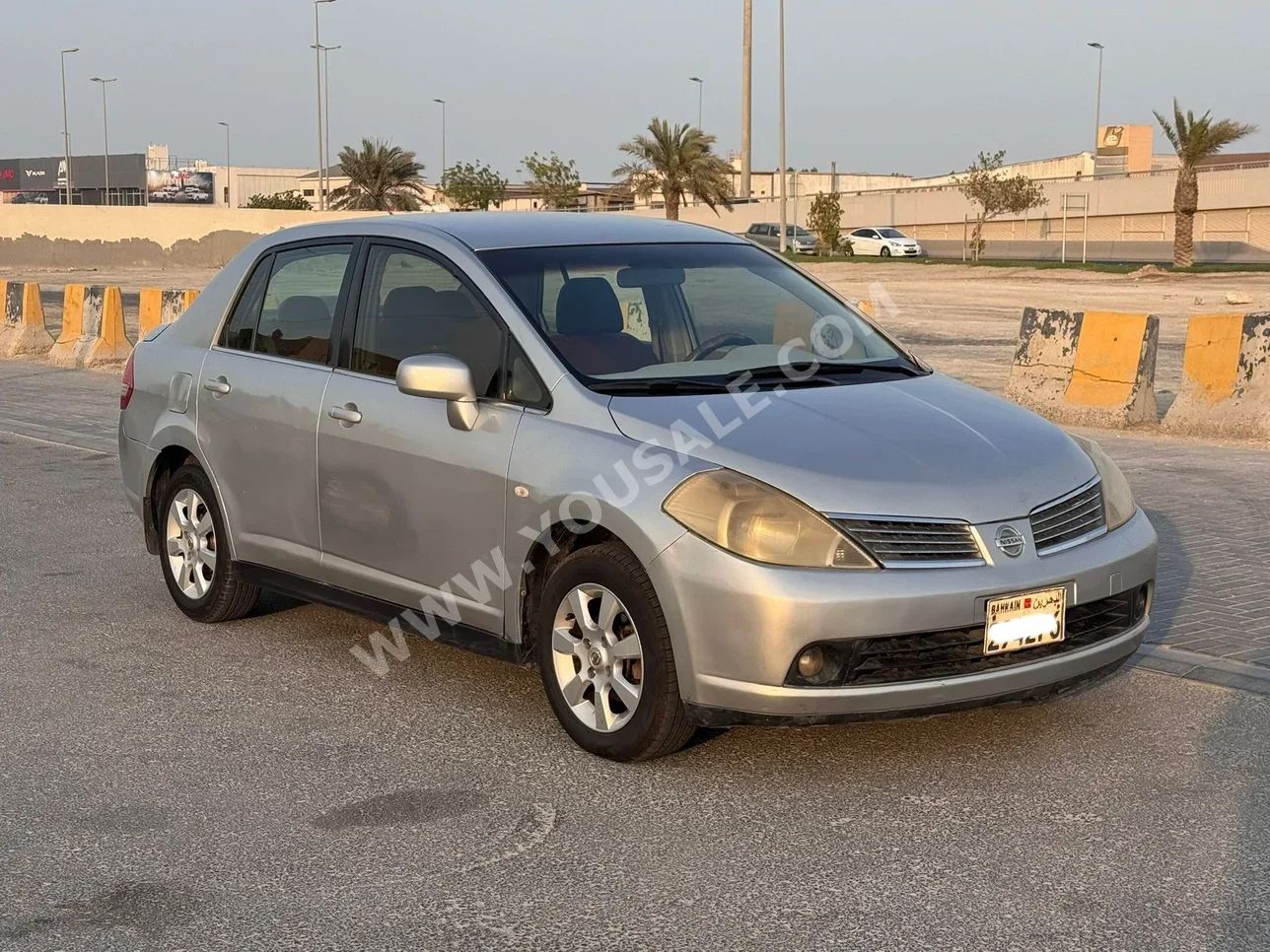 Nissan Tiida 2008 Automatic 302,600 KM 4 Cylinder Sedan Silver