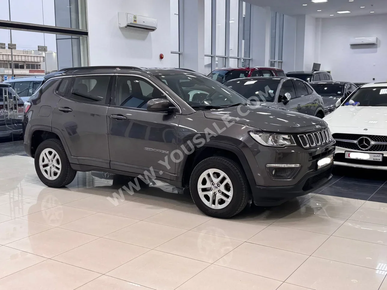 Jeep  Compass  2019  Automatic  60,000 KM  4 Cylinder  SUV  Gray