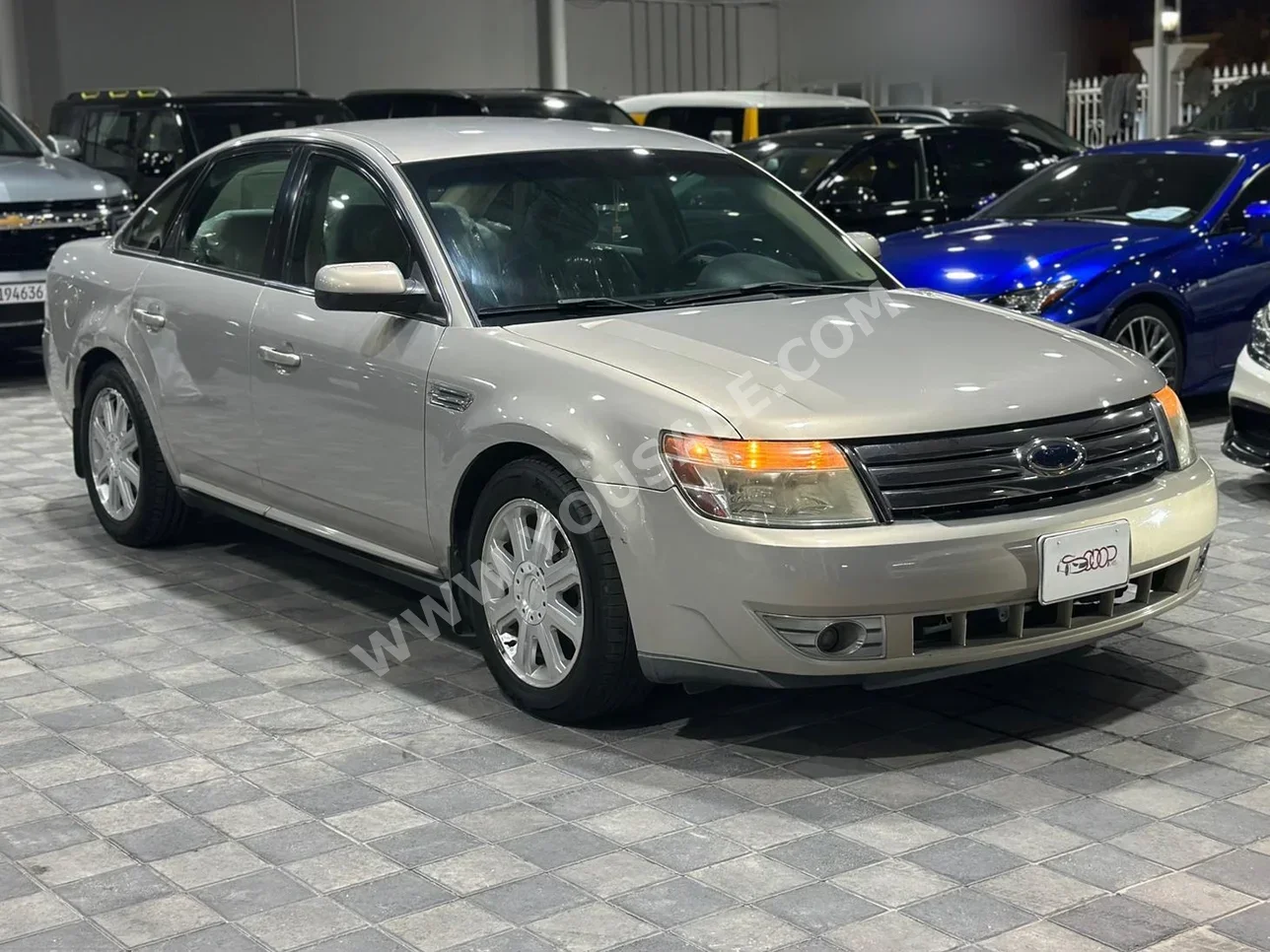 Ford  500  2009  Automatic  230,000 KM  Ford Cylinder  Sedan  Gold