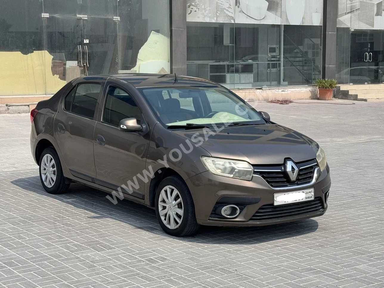 رينو  سيمبول  2018  اتوماتك  134,600 كم  4 سلندر  سيدان  بني
