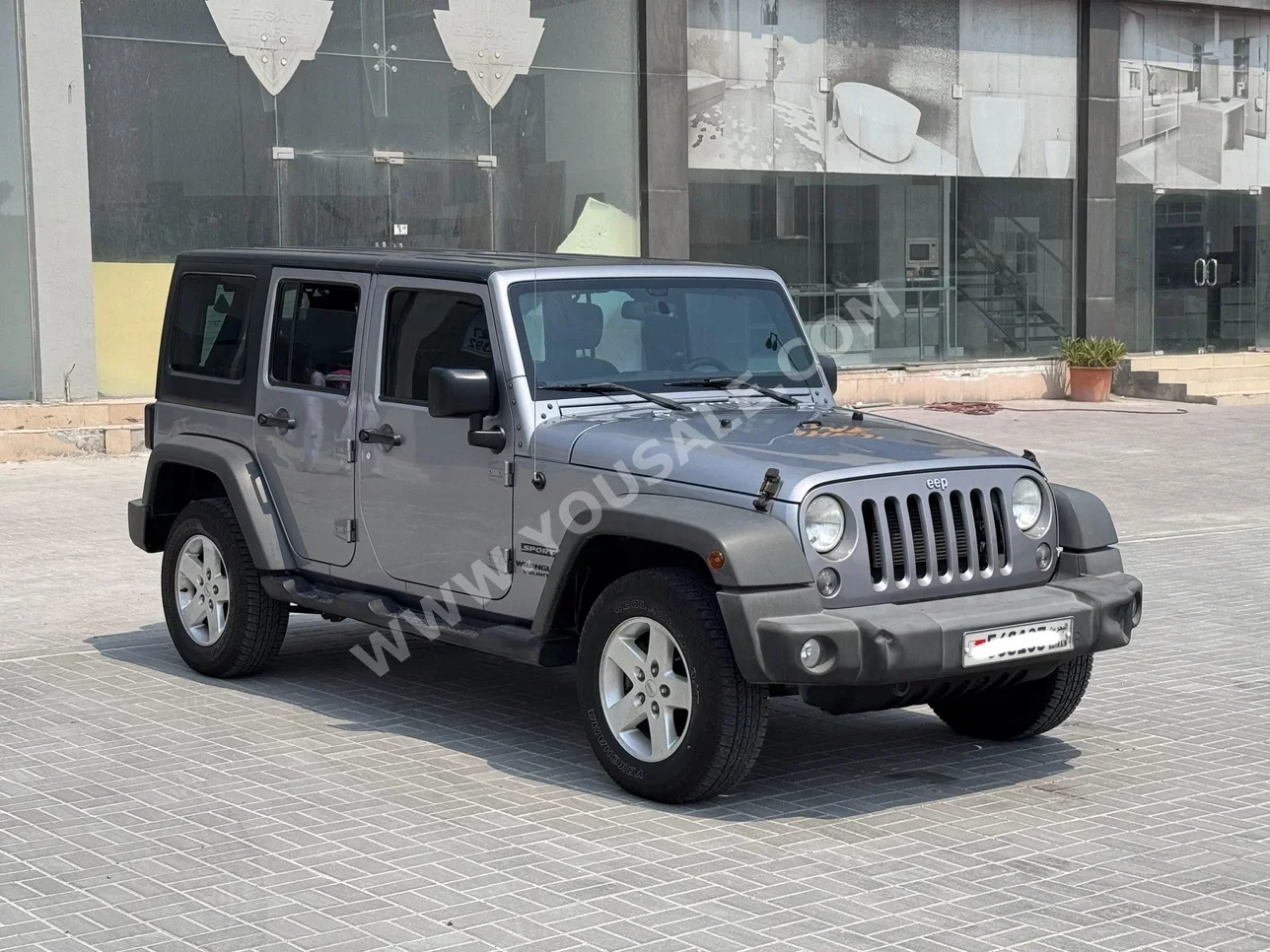 جييب  رانجلار  سبورت  2015  اتوماتك  147,950 كم  6 سلندر  اس يو في  فضي