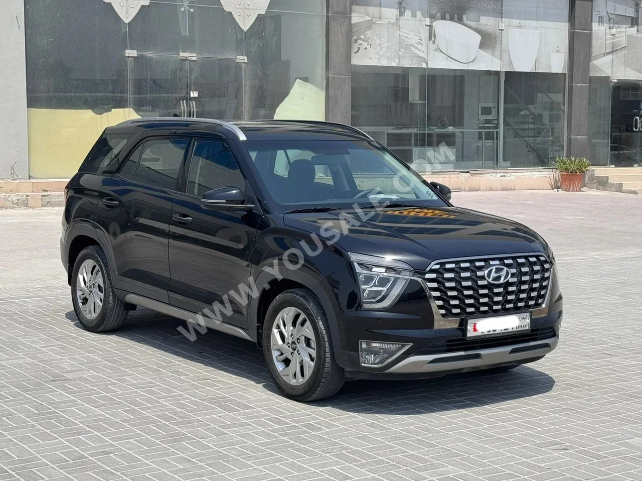 هيونداي كريتا 2023 اتوماتك 38,200 كم 4 سلندر اس يو في أسود تحت الضمان