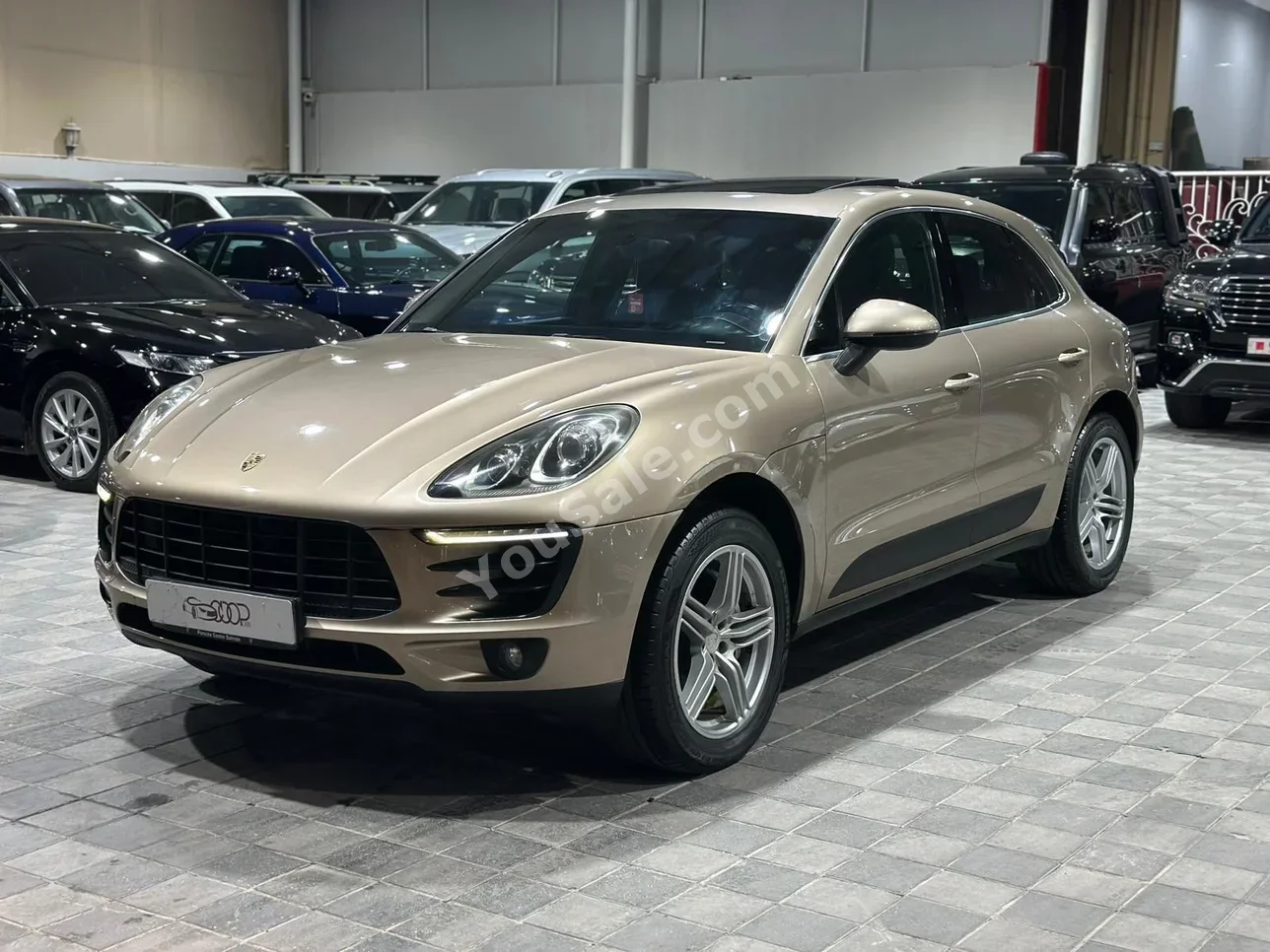 Porsche  Macan  S  2015  Automatic  92,000 KM  6 Cylinder  SUV  Gold